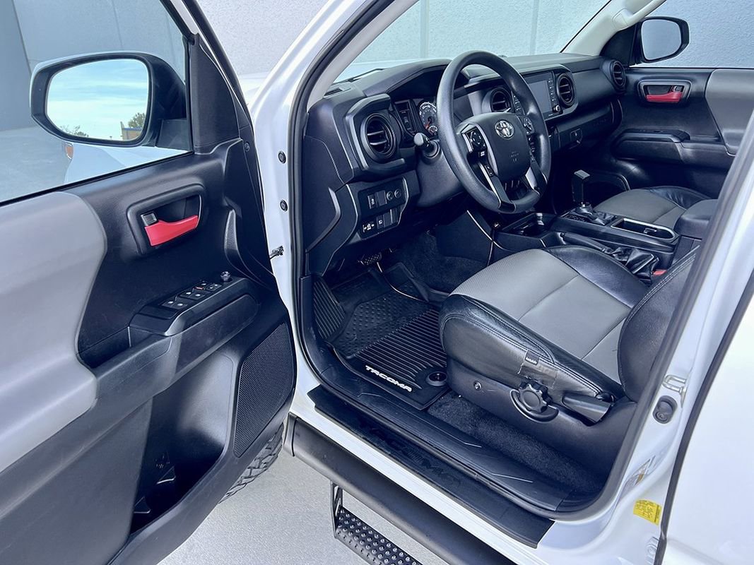 Used 2021 Toyota Tacoma 4x4 Double Cab image 10