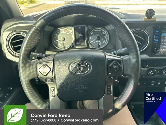 Used 2018 Toyota Tacoma TRD Off-Road w/ Technology Package AWD/4WD image 16