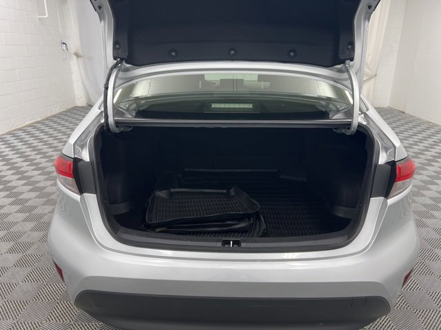 Used 2024 Toyota Corolla LE image 6