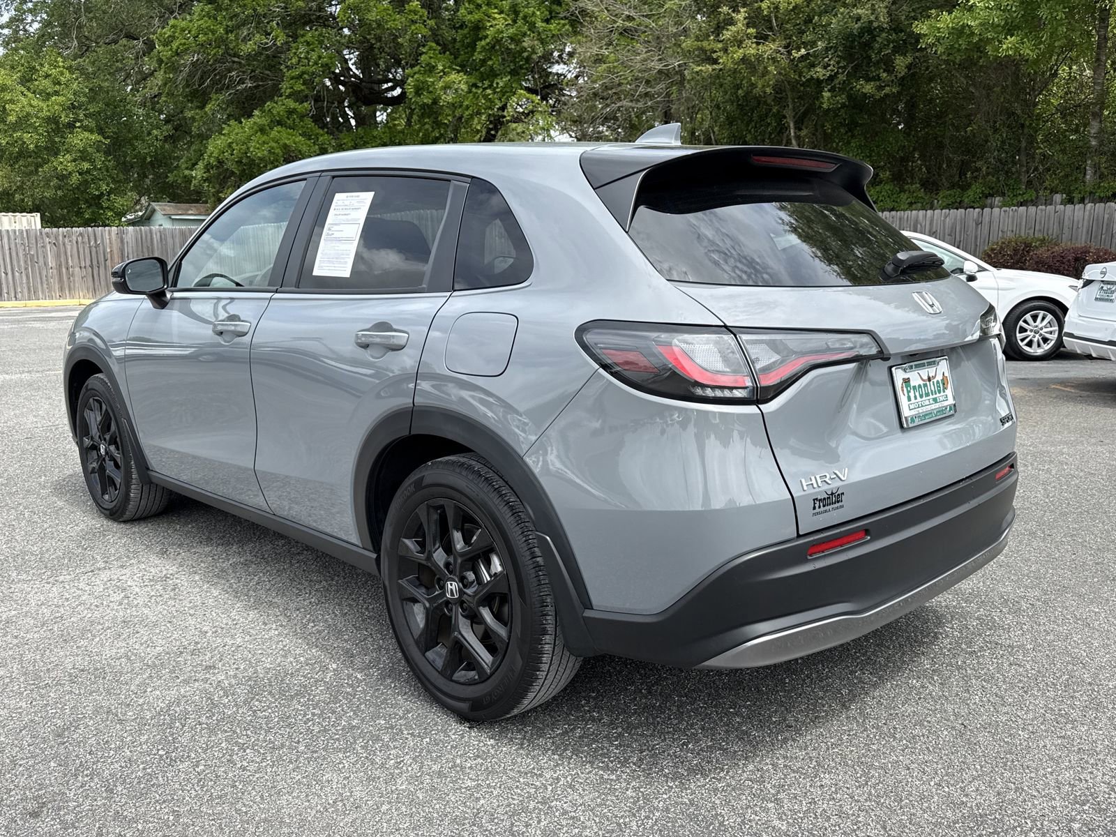 Used 2025 Honda HR-V Sport image 3