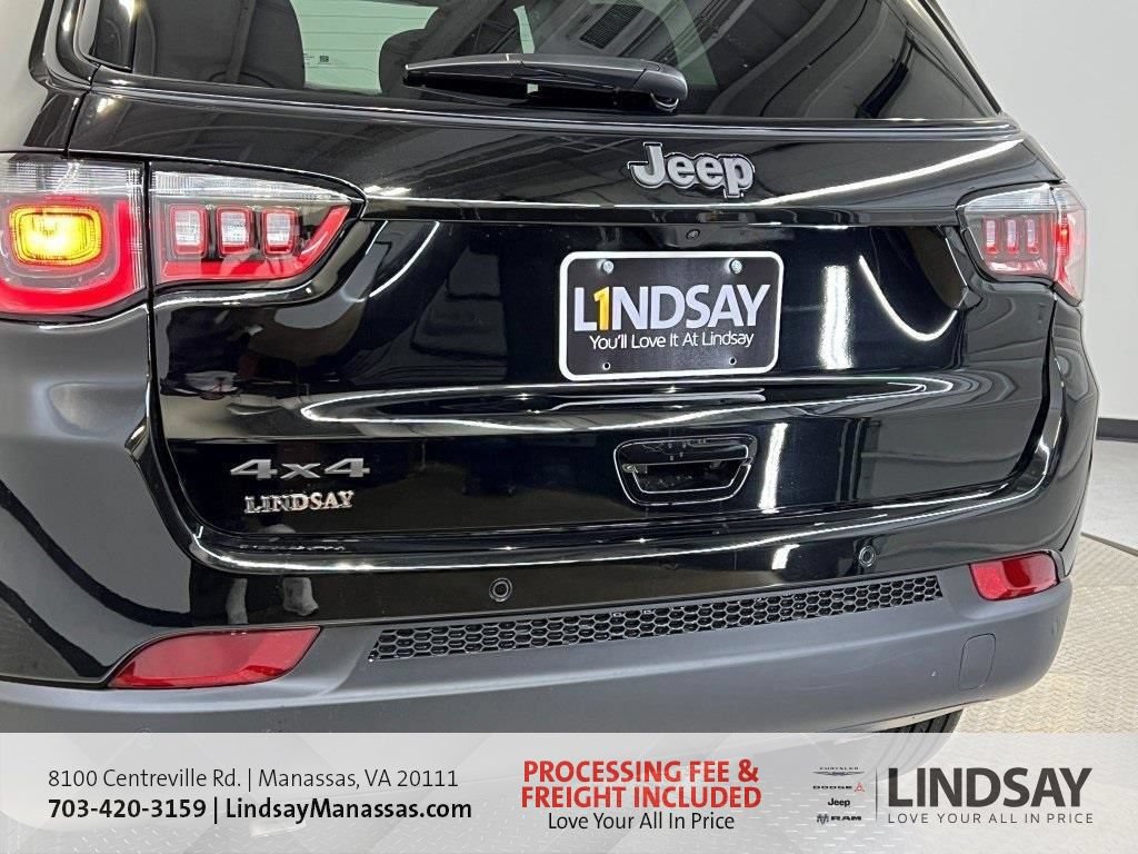 New 2026 Jeep Compass Limited w/ Sun, Sound & Navigation Group AWD/4WD image 9