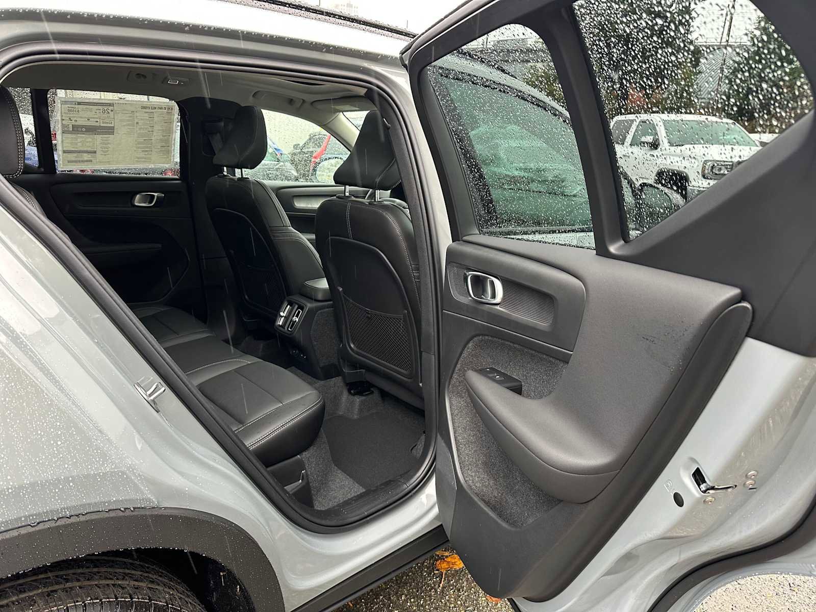 New 2026 Volvo XC40 B5 Ultra w/ Climate Package image 13