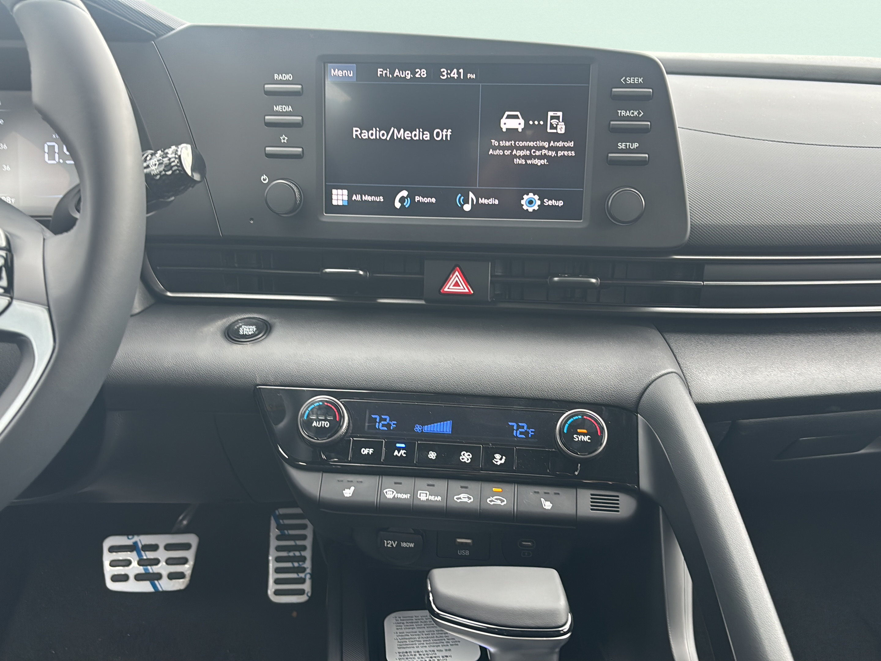 New 2026 Hyundai Elantra SEL Sport FWD image 11