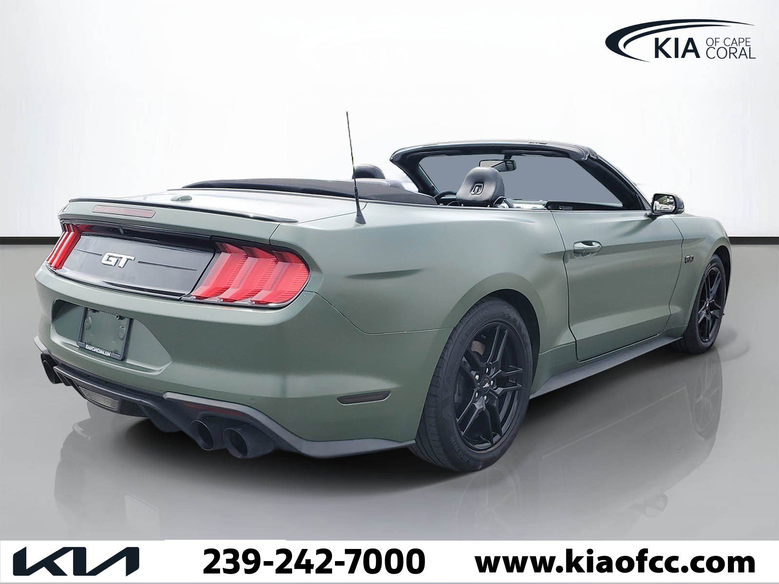 Used 2020 Ford Mustang GT Premium RWD image 4