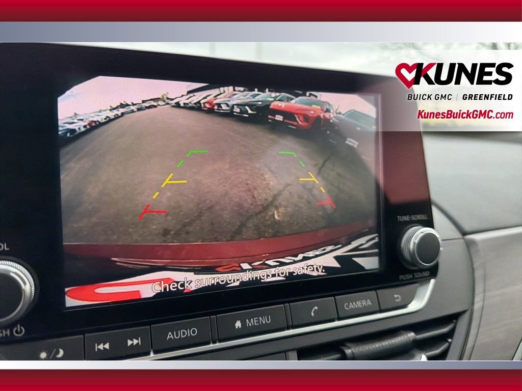 Used 2024 Nissan Altima 2.5 SV FWD image 27