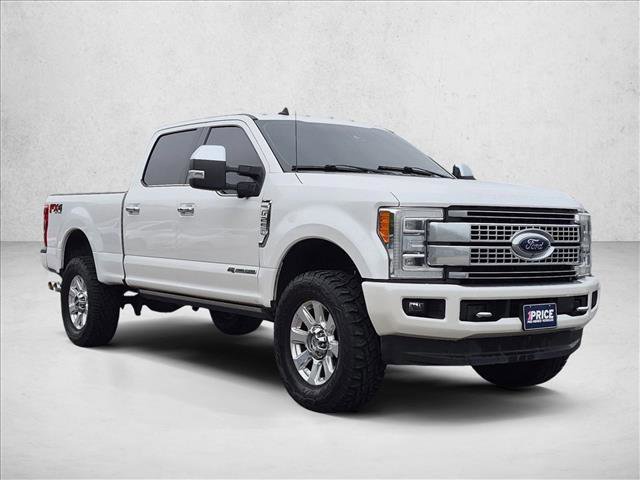 Used 2019 Ford F250 Platinum w/ Platinum Ultimate Package AWD/4WD image 3