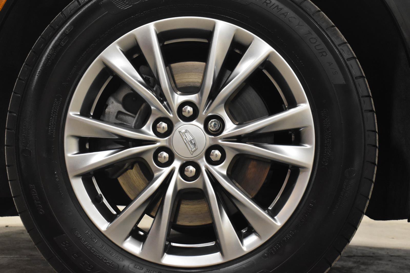 Certified 2023 Cadillac XT5 Premium Luxury w/ LPO, Floor Liner Package FWD image 33