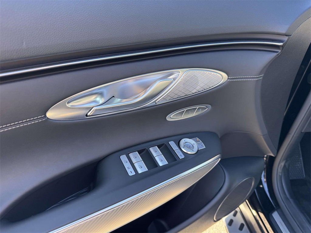 Used 2024 Genesis GV70 3.5T Sport image 14