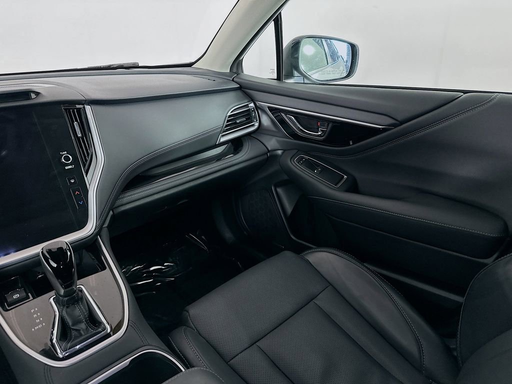 Used 2024 Subaru Outback Limited AWD/4WD image 32