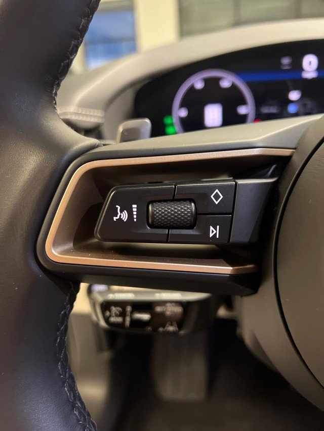 Used 2024 Porsche Panamera 4 image 31