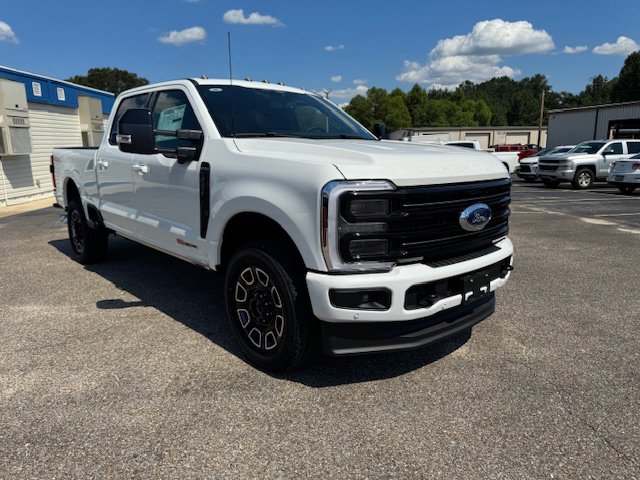 New 2026 Ford F250 4x4 Crew Cab Super Duty image 4