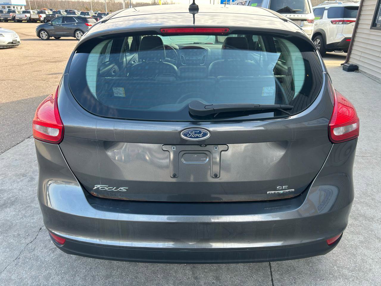 Used 2015 Ford Focus SE w/ Equipment Group 201A image 6