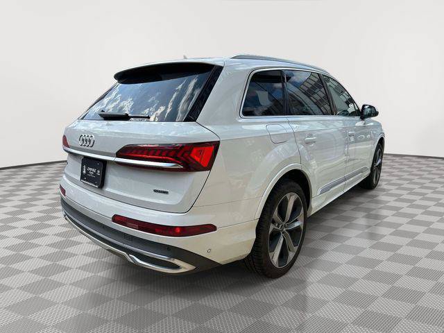 Used 2022 Audi Q7 3.0T Premium Plus w/ Premium Plus Package AWD/4WD image 2
