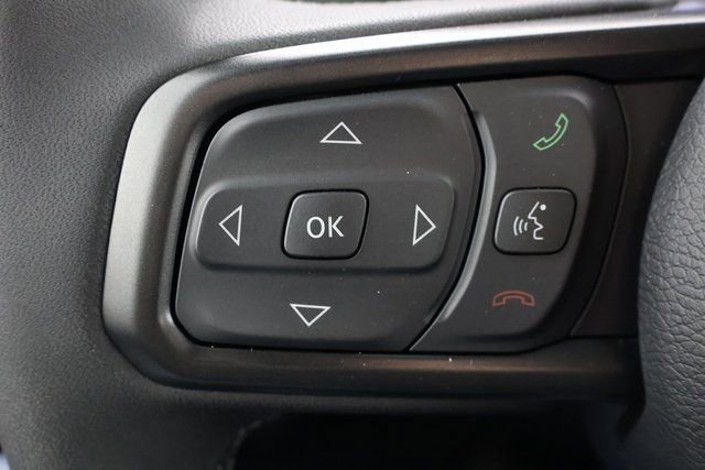 Used 2025 Jeep Wrangler Willys image 11