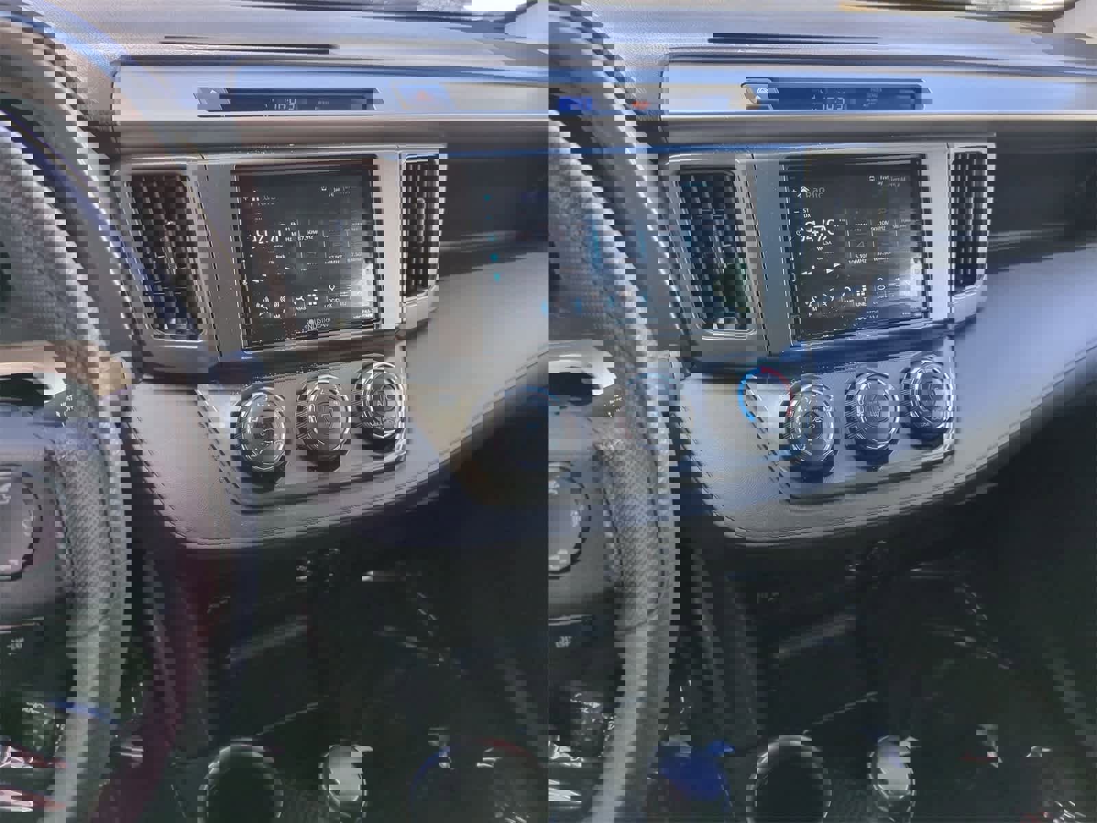 Used 2015 Toyota RAV4 LE image 26