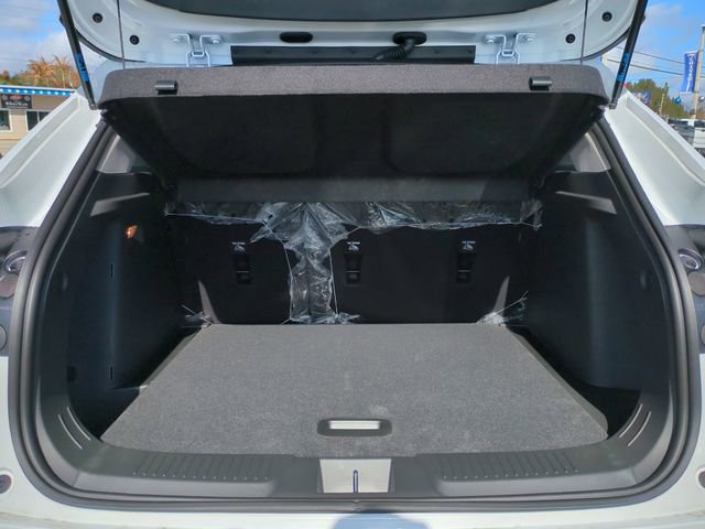 New 2026 Chevrolet Trax LT w/ Driver Confidence Package image 12