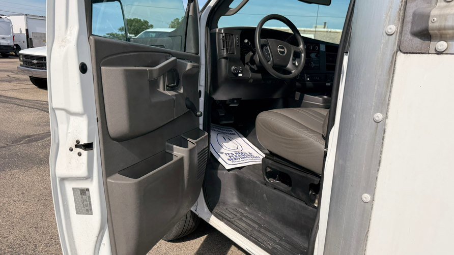 Used 2020 GMC Savana 3500 Extended w/ Driver Convenience Package RWD image 12