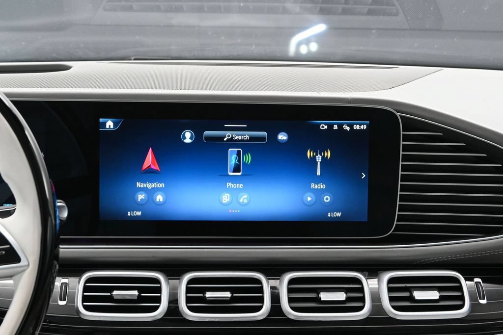 Used 2025 Mercedes-Benz Maybach GLS 600 4MATIC image 25