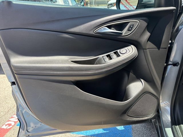 Used 2024 Buick Encore GX Preferred w/ Comfort Package AWD/4WD image 17