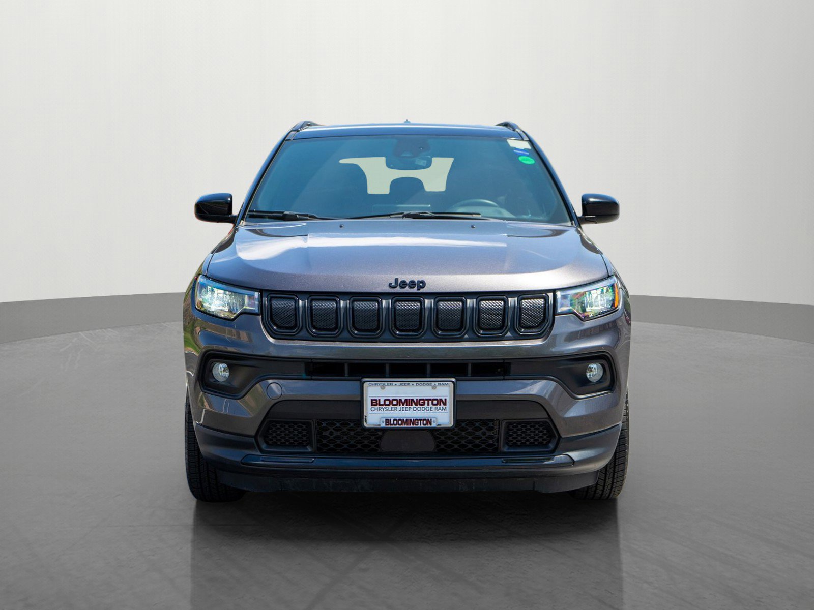 Used 2022 Jeep Compass Latitude w/ Convenience Group AWD/4WD image 2