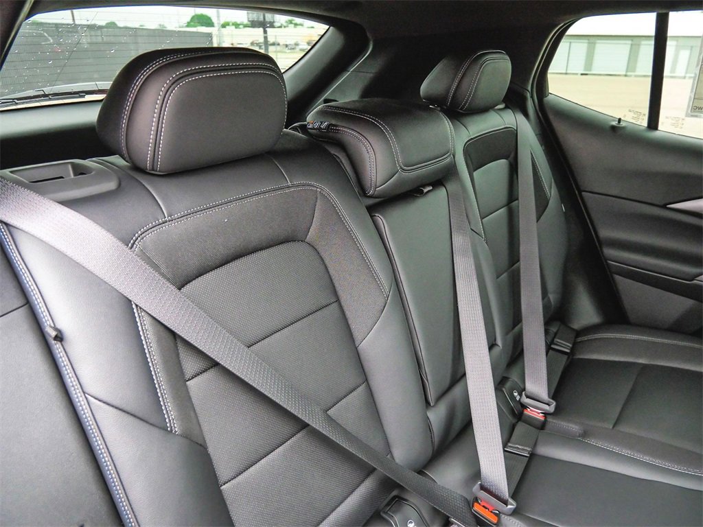 New 2024 Chevrolet Equinox EV LT image 30