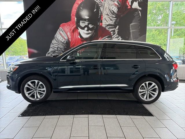 Used 2025 Audi Q7 3.0T Premium Plus AWD/4WD image 2