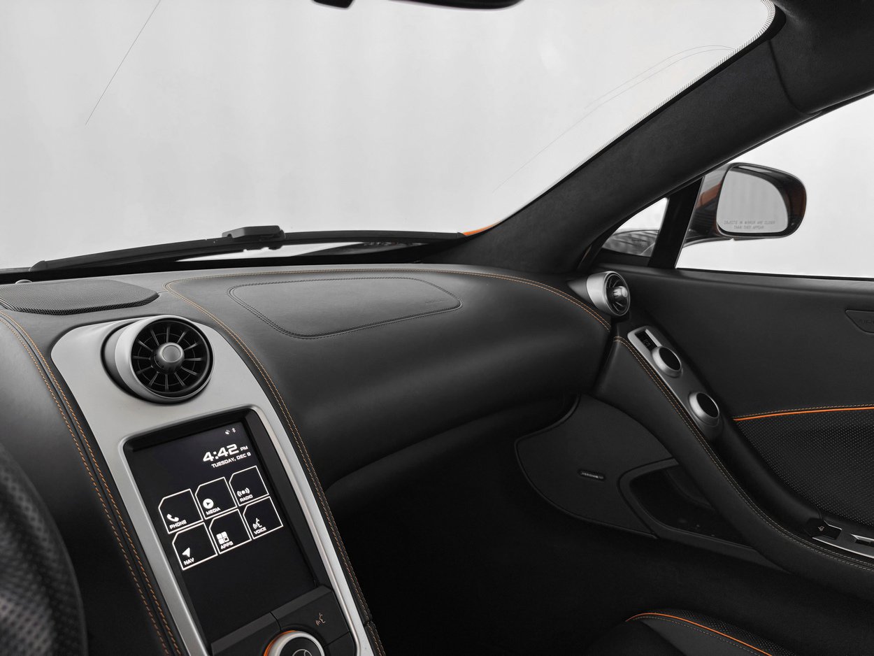 Used 2013 McLaren MP4-12C Coupe image 22