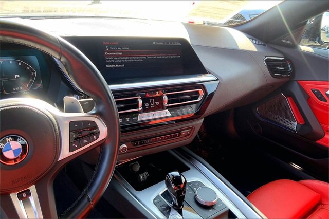 Used 2024 BMW Z4 M40i w/ Premium Package image 5