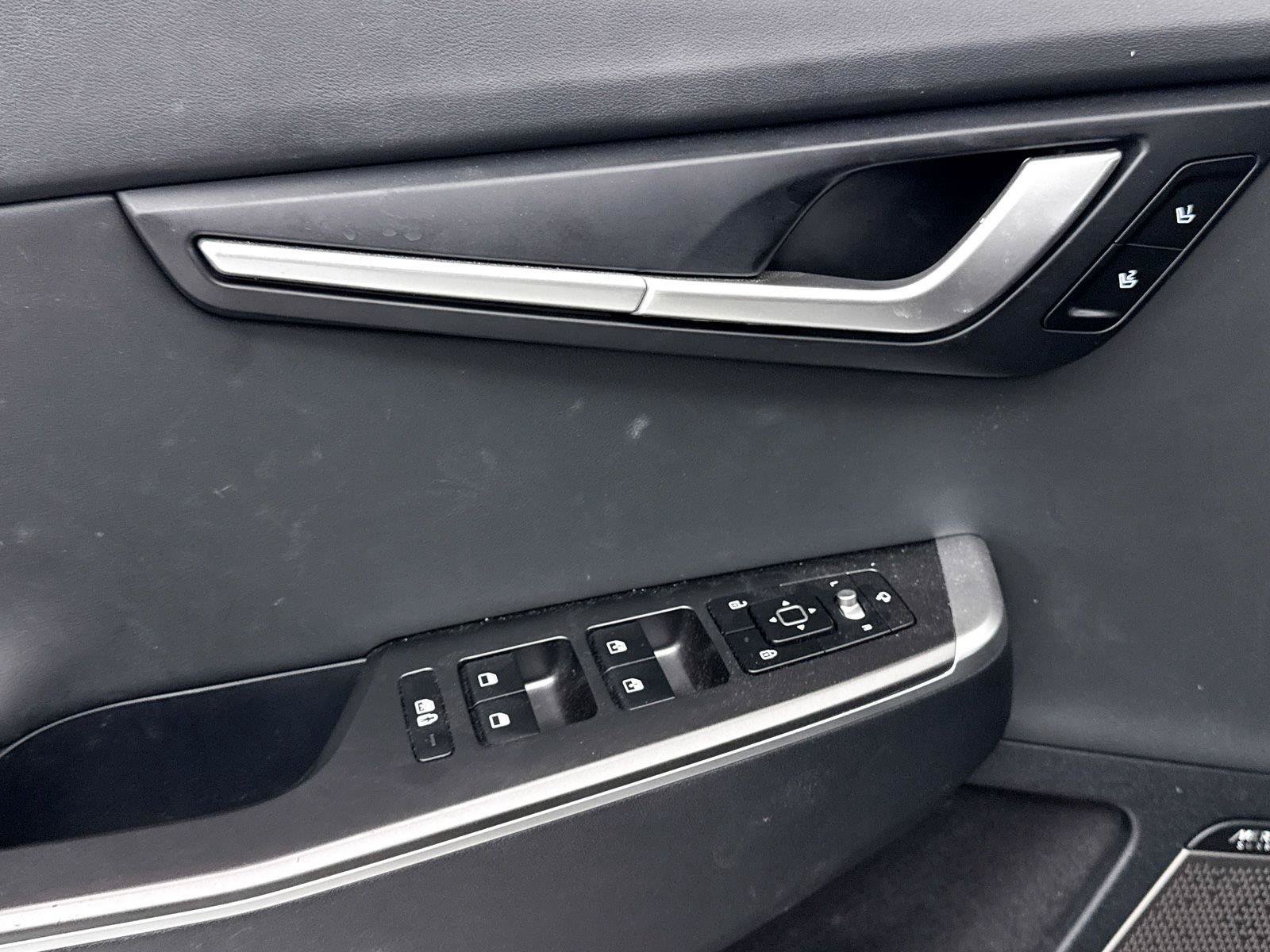 Certified 2023 Kia EV6 Wind RWD image 27