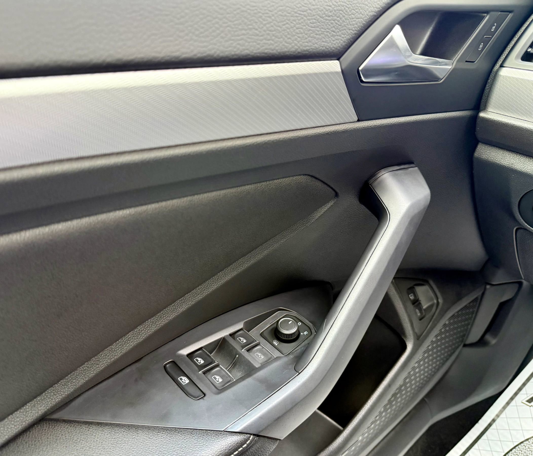 Used 2024 Volkswagen Jetta S image 25