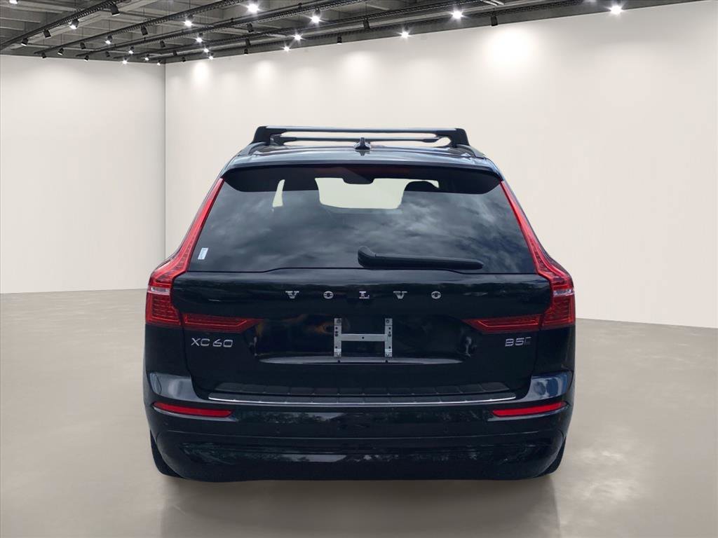Used 2022 Volvo XC60 B5 Momentum AWD/4WD image 6