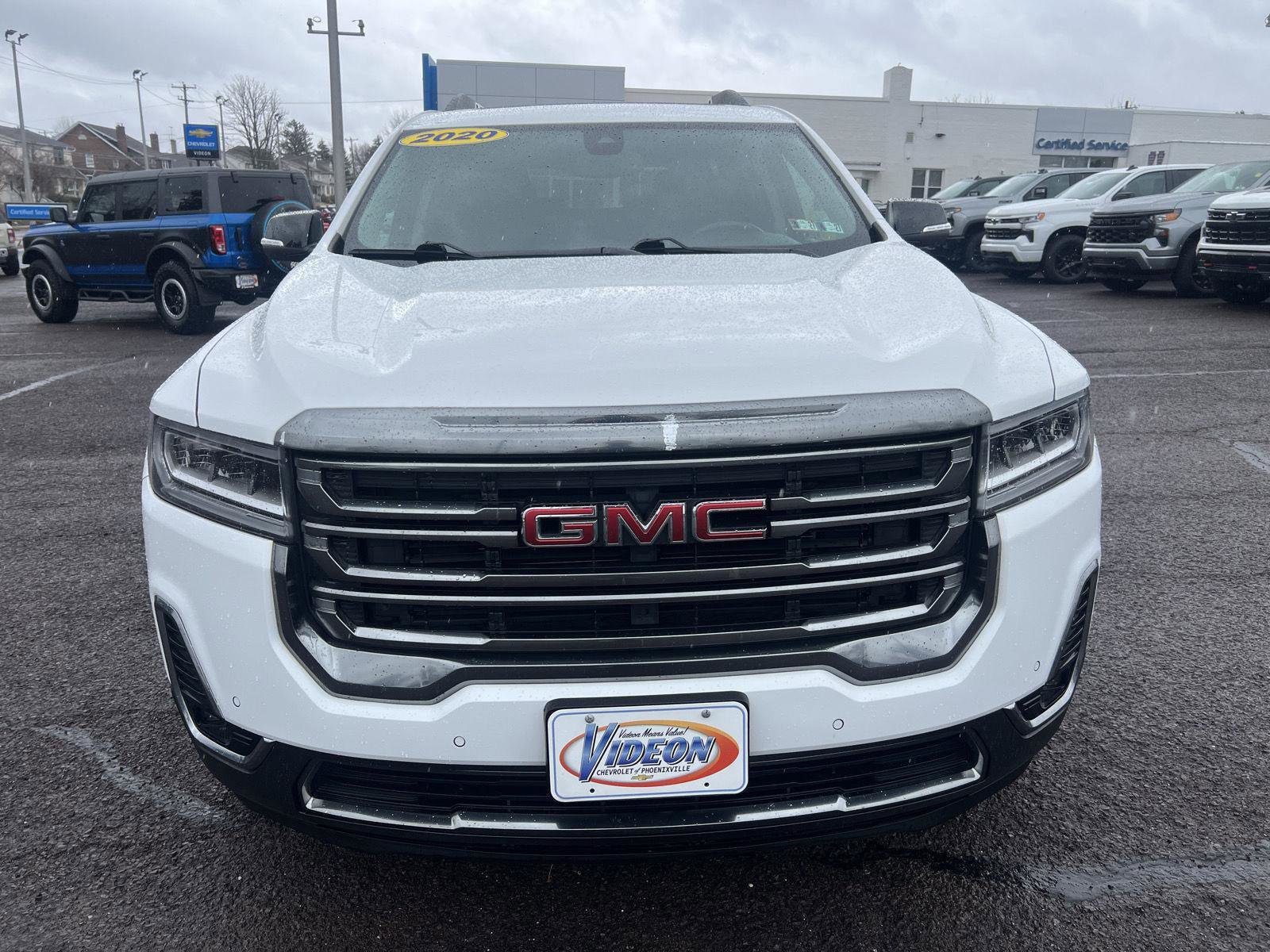Used 2020 GMC Acadia AT4 w/ Driver Alert Package II image 2