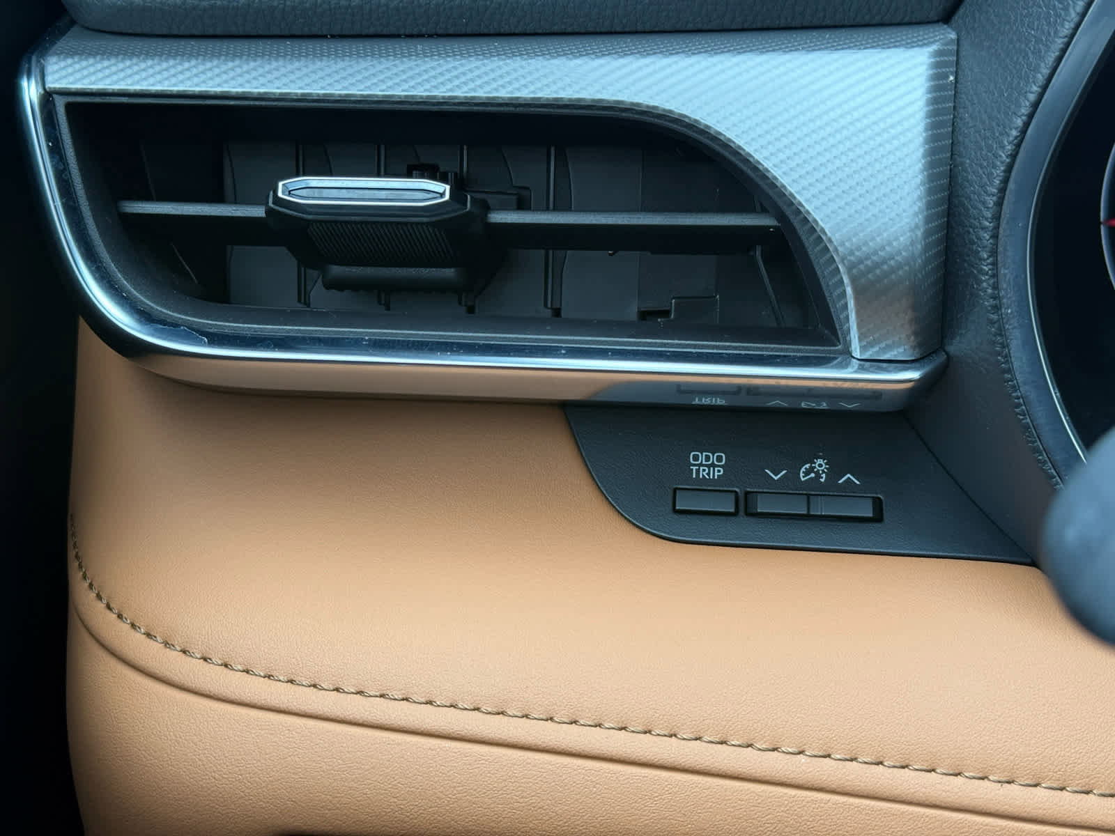 Used 2024 Toyota Highlander Platinum image 30