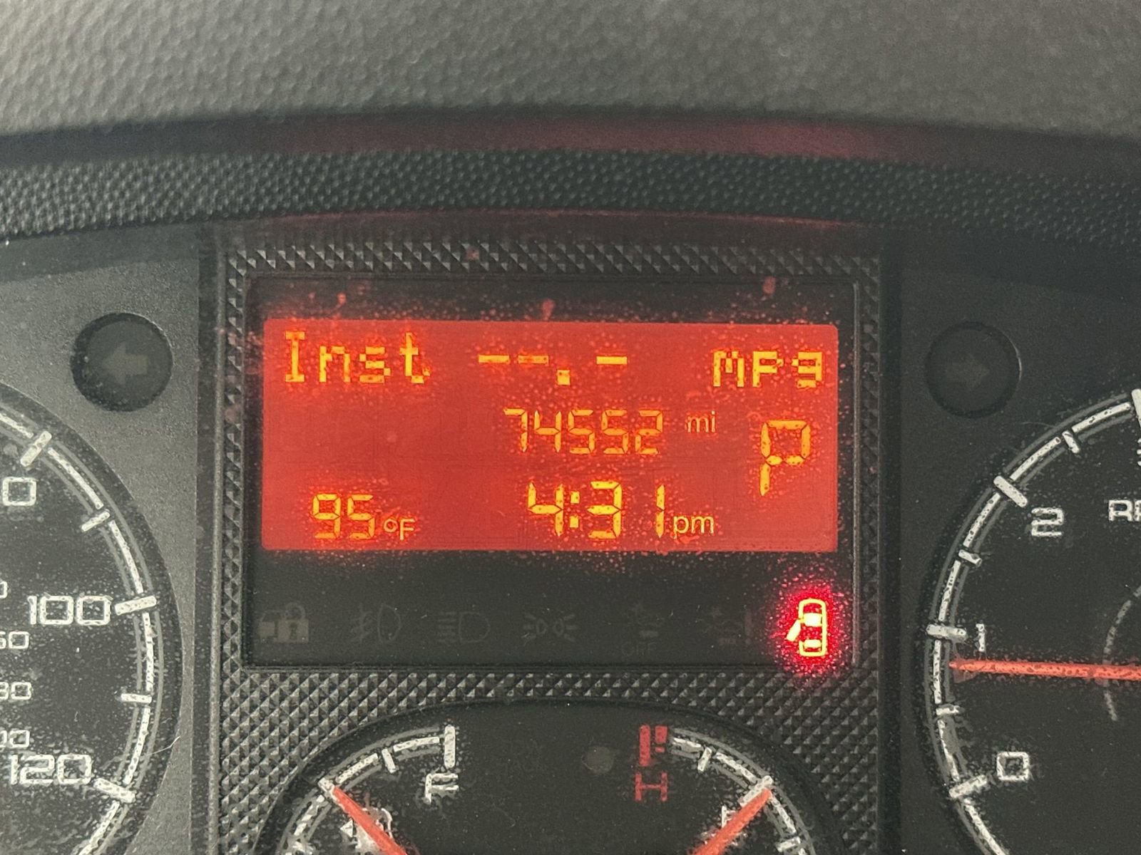 Used 2021 RAM ProMaster 3500 w/ Convenience Group image 15