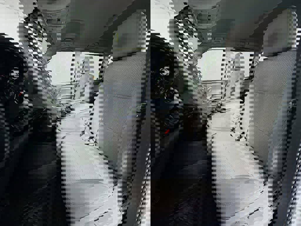 Used 2018 Chevrolet Silverado 1500 Custom w/ LPO, Street Package image 12