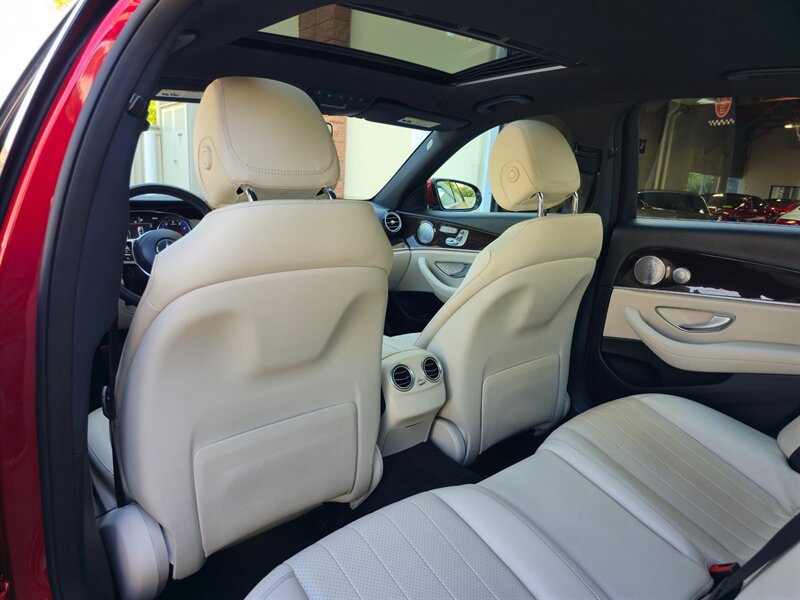 Used 2019 Mercedes-Benz E 300 w/ Premium 1 Package image 29