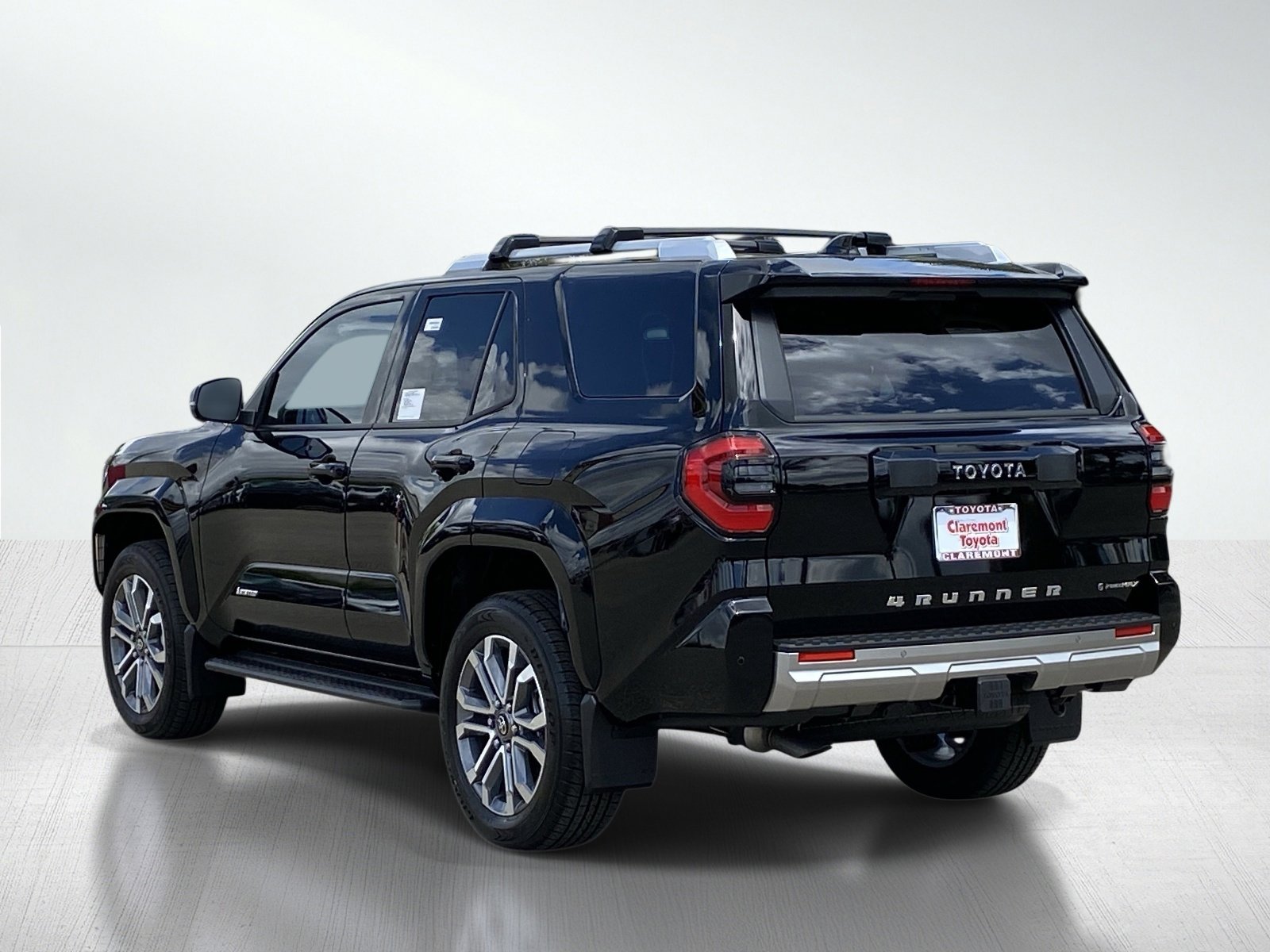 New 2026 Toyota 4Runner Limited AWD/4WD image 3