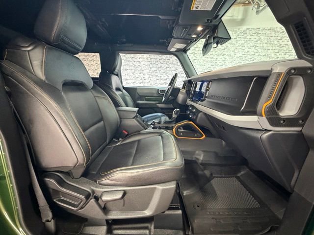 Used 2023 Ford Bronco Badlands w/ Sasquatch Package AWD/4WD image 9