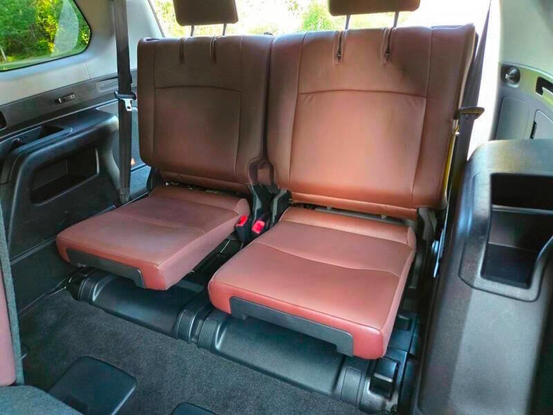 Used 2018 Toyota 4Runner Limited image 18