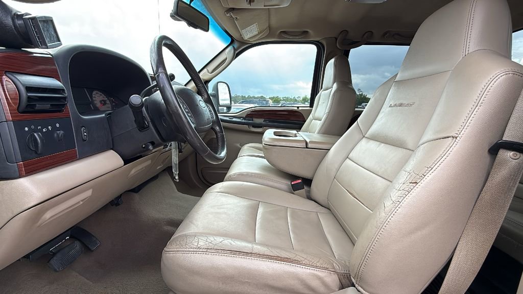 Used 2006 Ford F350 Lariat AWD/4WD image 10