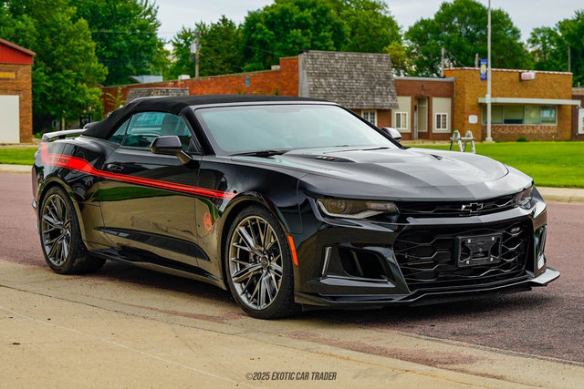 Used 2022 Chevrolet Camaro ZL1 image 12