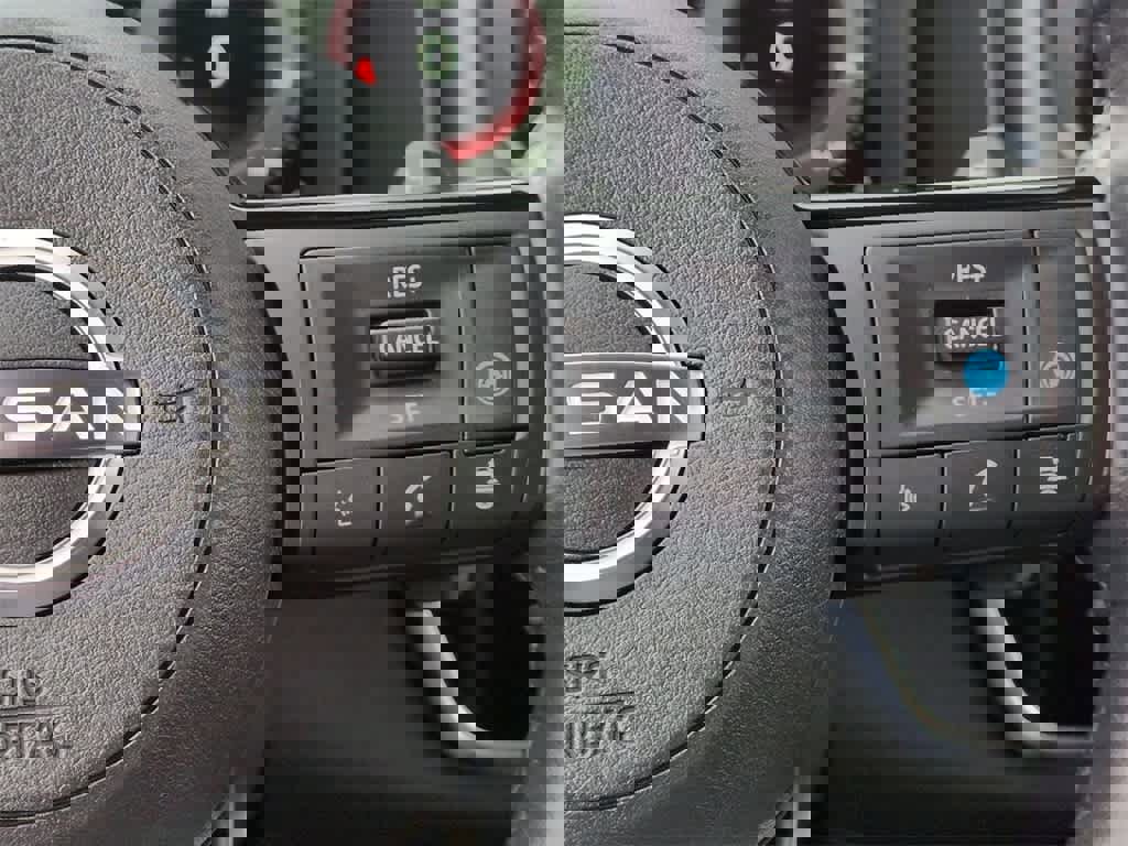 Used 2023 Nissan Rogue Platinum w/ Platinum Premium Package image 27