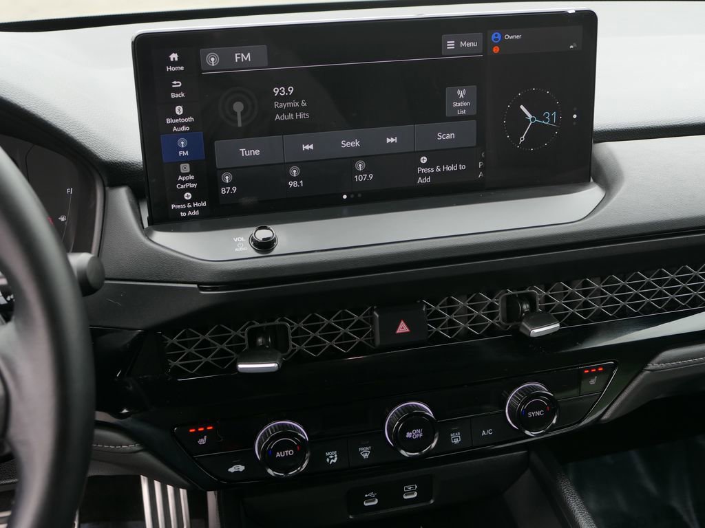 Used 2025 Honda Accord Sport image 19