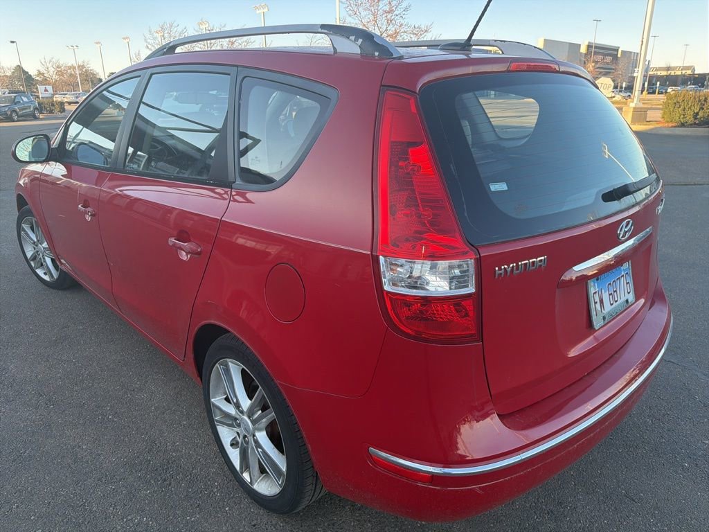 Used 2012 Hyundai Elantra SE image 2