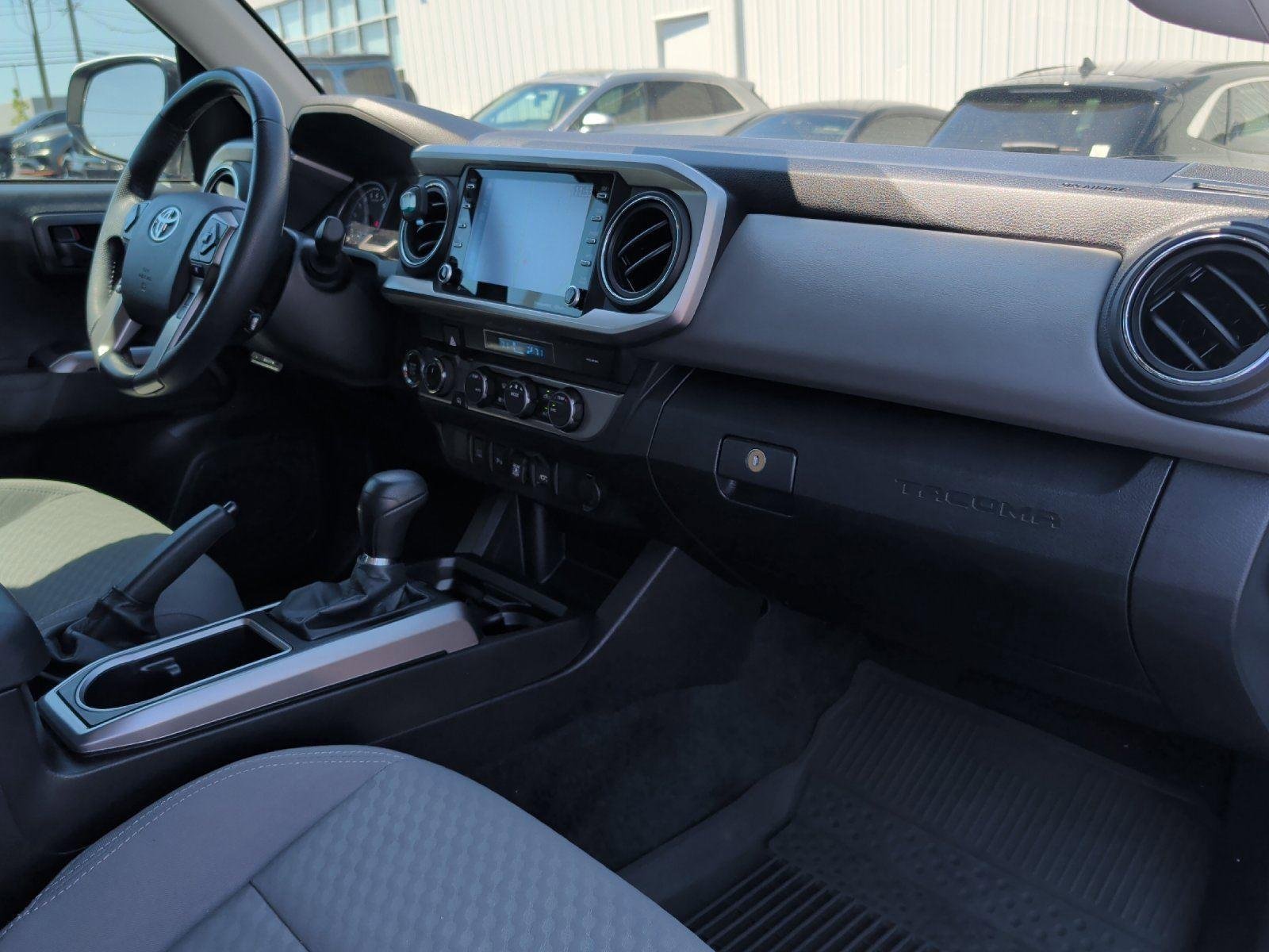 Used 2023 Toyota Tacoma SR5 AWD/4WD image 40