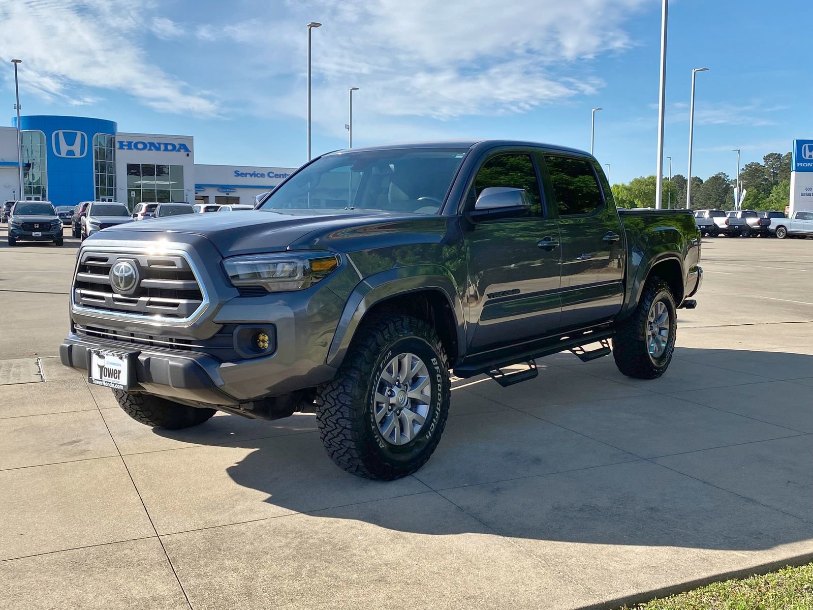 Used 2019 Toyota Tacoma SR5 image 3