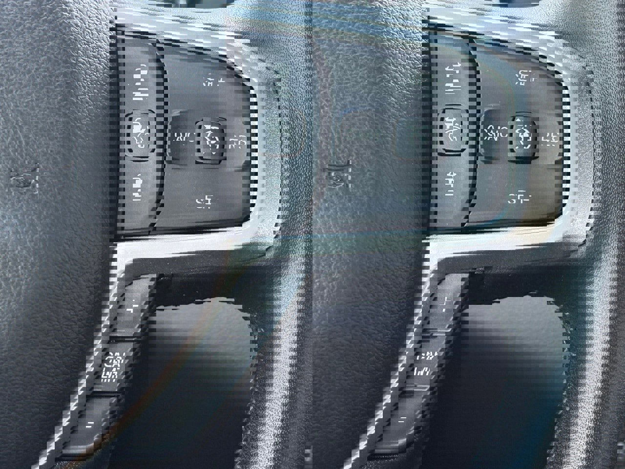 Used 2024 RAM 2500 Big Horn w/ Safety Group image 22