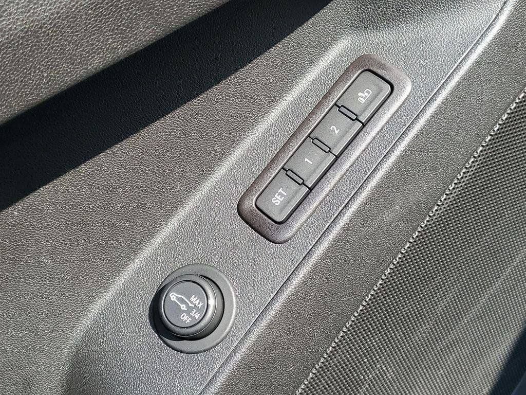 Certified 2022 Chevrolet Equinox Premier FWD image 23