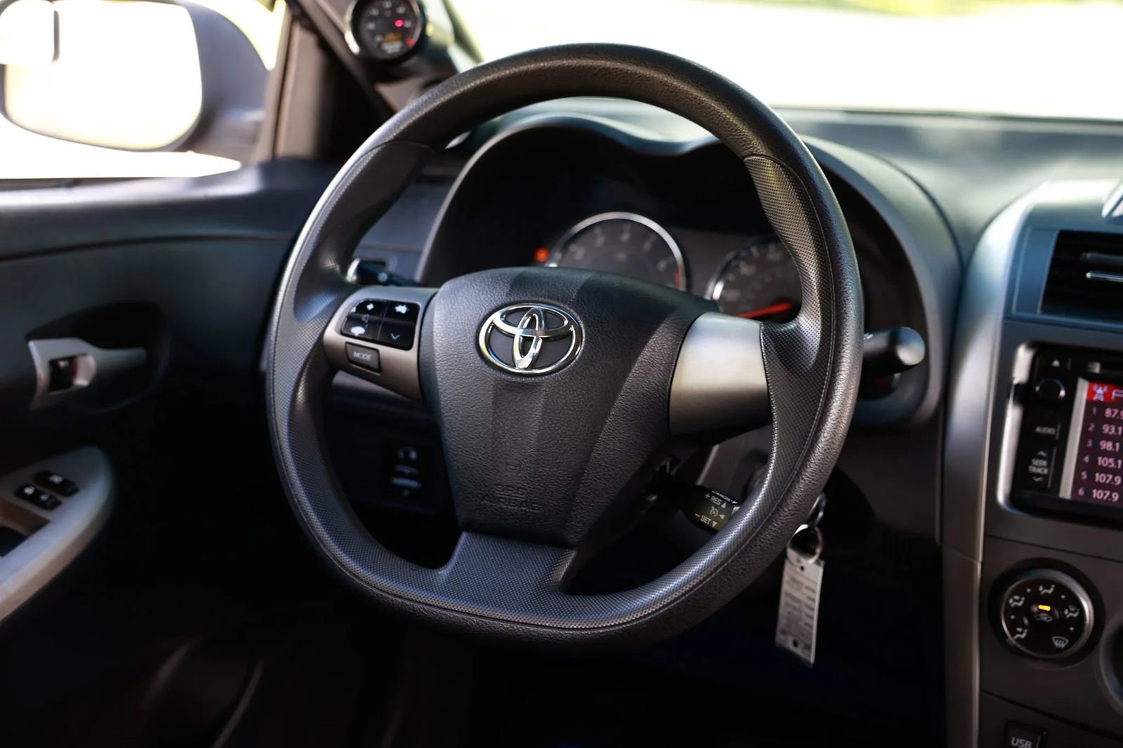 Used 2013 Toyota Corolla S Special Edition image 27