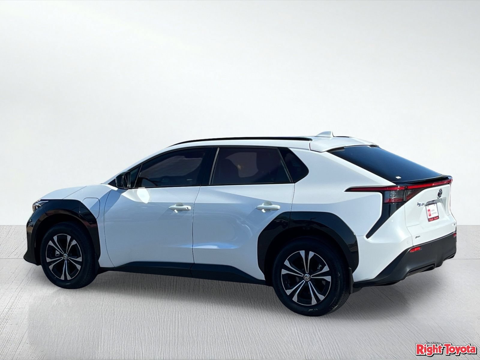 Certified 2024 Toyota bZ4X AWD w/ Weather Package image 5